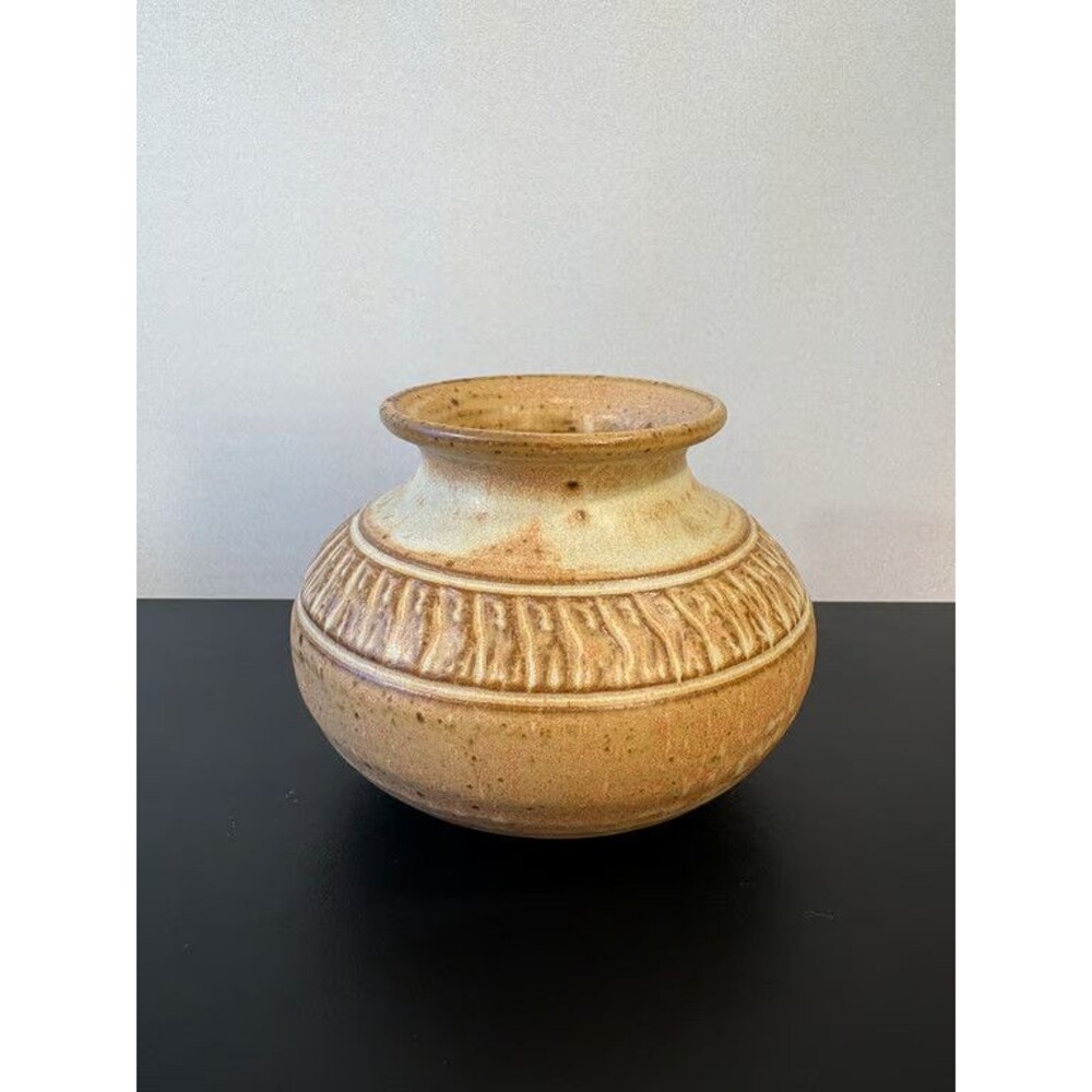 Studio Pottery Squat Vase Carved Band Speckled Ash Glaze Stamped Signed